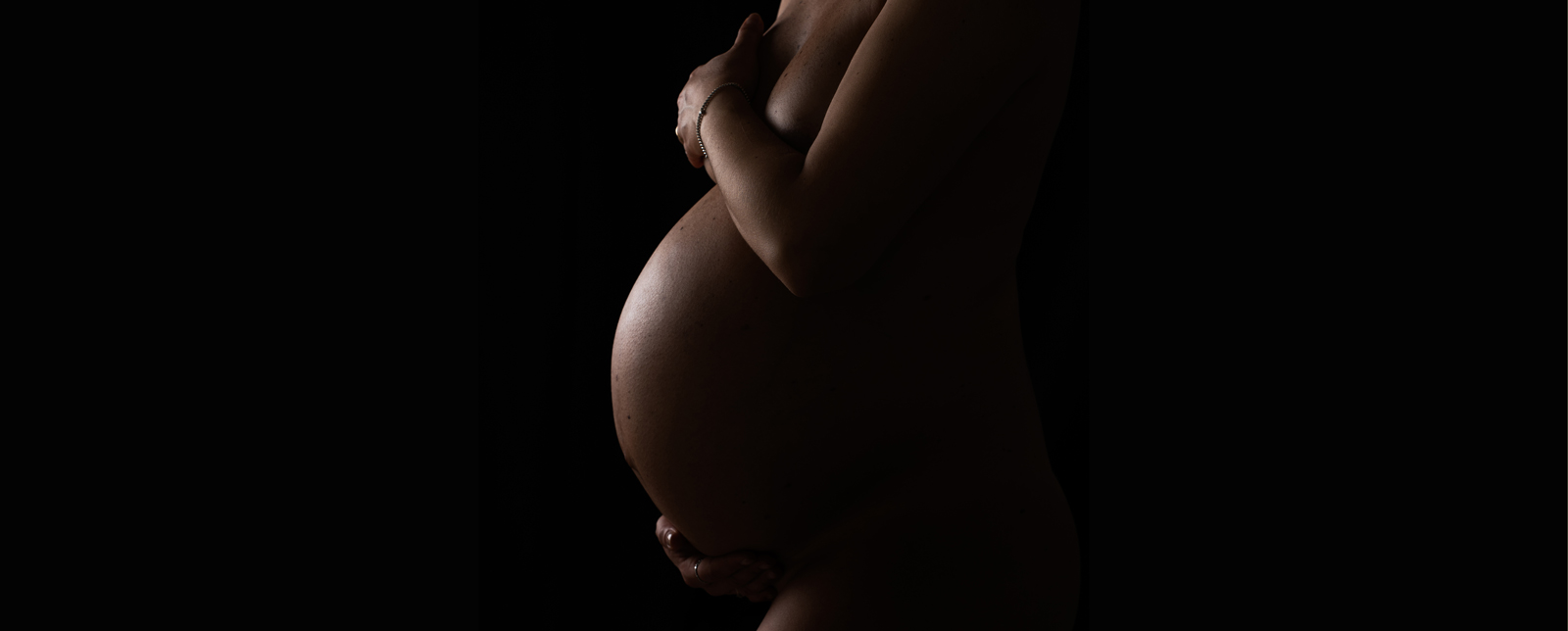 Maternity Photography: Capturing the Beauty of Motherhood - Angela Maggi